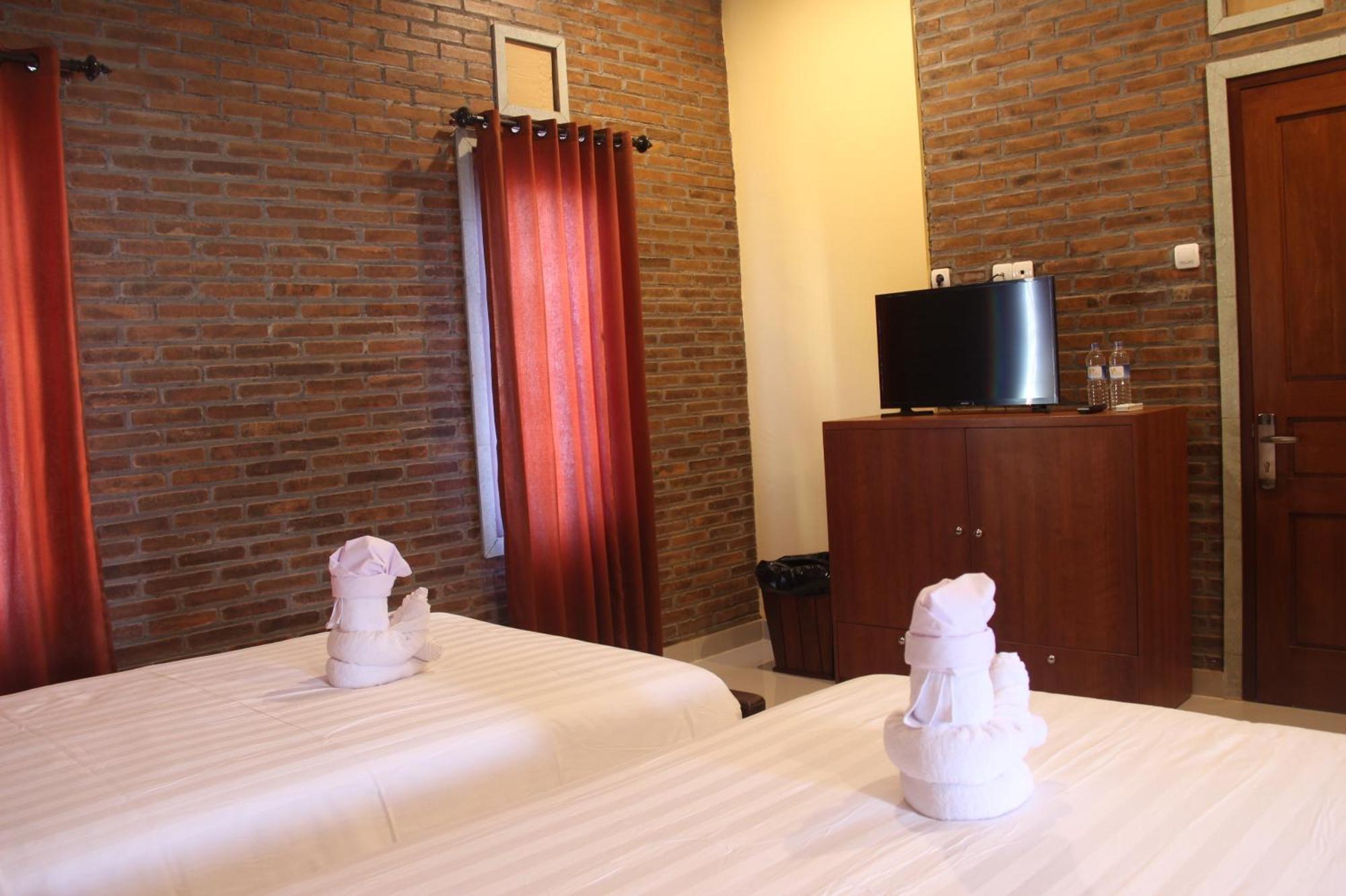 The Garuda Homestay Sanur Room photo